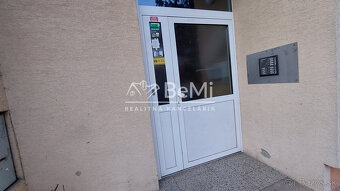 Exkluzívne na predaj garsónka v centre mesta Topoľčany - 4