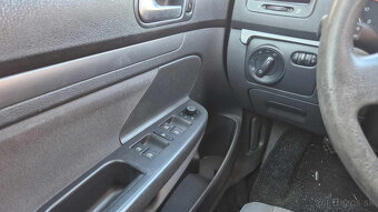 Volkswagen Jetta 1,6i 75kw - 4