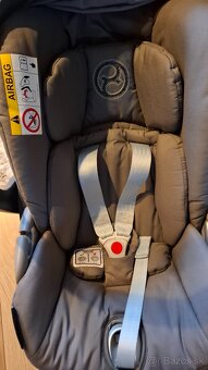 CYBEX Model Cloud Z i-Size - 4