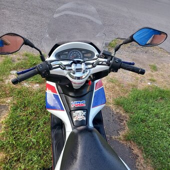 Predám Honda pcx 125 - 4