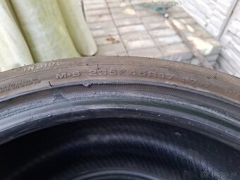 235/45 r 17 - 4