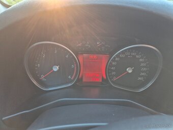 Ford Mondeo 2.0 TDCi DPF (140k) Titanium A/T - 4