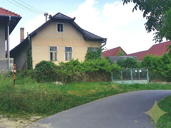 Priestranná chalupa na rekonštrukciu s vyše 30-árovým pozemk - 4