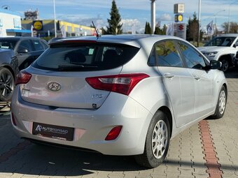 Hyundai i30 1.6 CRDi DOHC 16V Comfort - 4