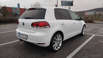 Predám VW Golf Vl, 2.0TDI 103kW DSG Highline - 4