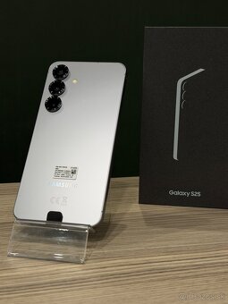 Samsung S25 512gb - 4