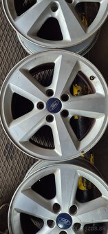 Predám 4ks hlinikové disky originál na FORD. - 4