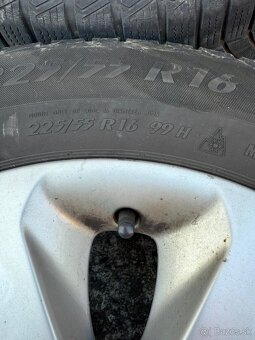 BMW E60 elektróny 6758774-7 zimne gumy 225/55R16 - 4