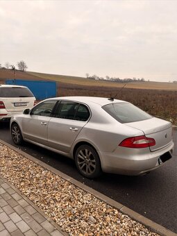 Škoda superb 2.0 DSG - 4