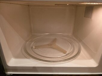 SHARP mikrovlnka - 4