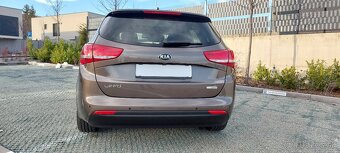 Kia Ceed SW 1.6 CRDi 136k Gold - 4