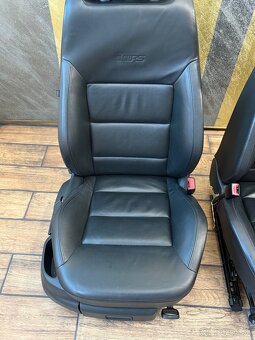 Predám celokoženné sedačky Octavia 2 RS . - 4