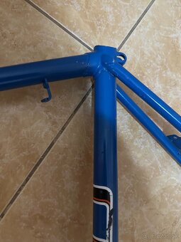 Favorit F8 pekný rám - 4