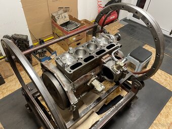 MULTICAR M25 -motor M25 4x4(90mm) , 4x2(85mm) , IVECO - 4