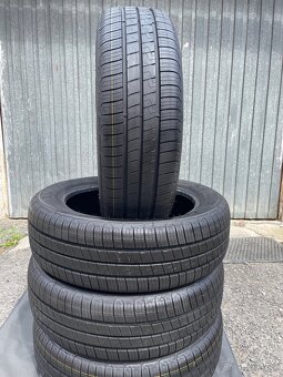 Letné DEMO Goodyear Efficient Grip 195/60R18 96H DOT 24/24 - 4