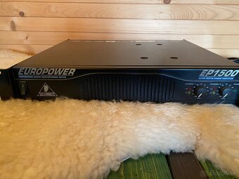 Eminence Kappa 15 LF a Behringer EP1500 - 4