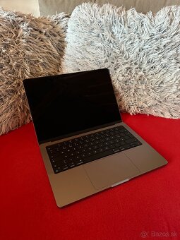 Apple Macbook Pro 14 M1, 16GB, 512GB, 206 cyklov - 4