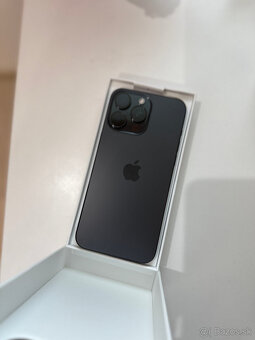 Apple iphone 15 Pro Max 256 Black - NOVY - 4