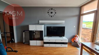 PRIPRAVUJEME DO PONUKY - 2 izbový byt s priestraným balkó - 4