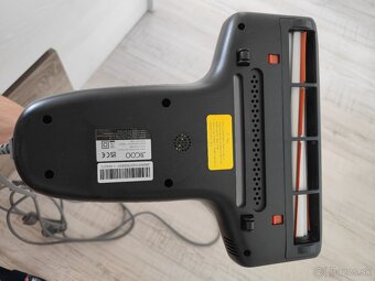 Vysávač na matrace JIGOO - 4