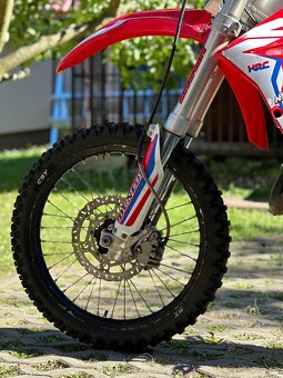 Honda CR125R - 4