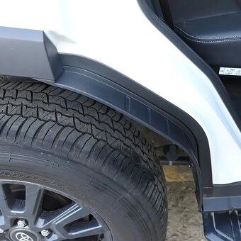 Toyota Land Cruiser 250 zadní nadkolí - 4