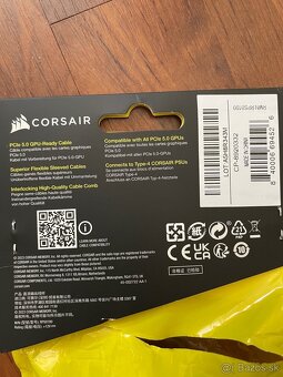 Corsair Premium 12+4pin PCIe Gen 5 12VHPWR - 4