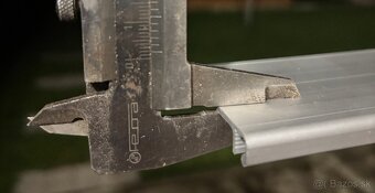 AL profil hlinikovy profil 60x60 žlab 6m - 4