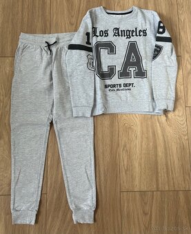 Tepláky a mikiny veľ. 146/152 - 4