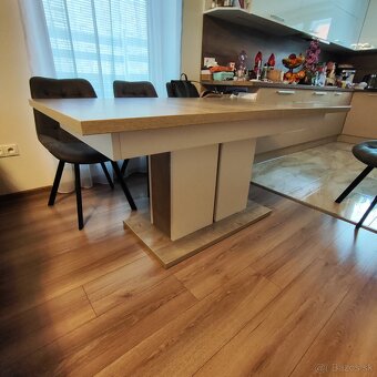 Jedálenský rozkladací stôl - 4