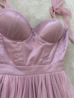 Romsntické spoločenské šaty - 4