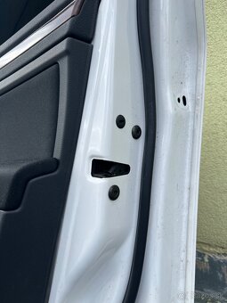 Superb 2 predné dvere - 4