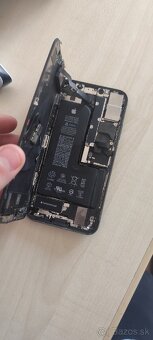Predám Iphone XS 256 gb - 4