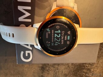 Garmin VÍVOACTIVE 4S Rosegold - 4