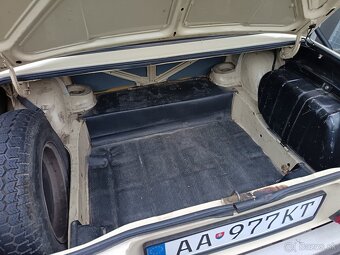 Predávam Lada 2105 motor 1.3 4qualt - 4