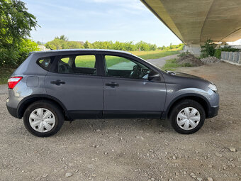 Nissan Qashqai 1.5 dCi Visia 4x2 - 4