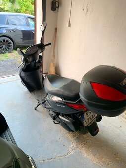 Yamaha Vity 125 cm3 ( 2010 ) - 4