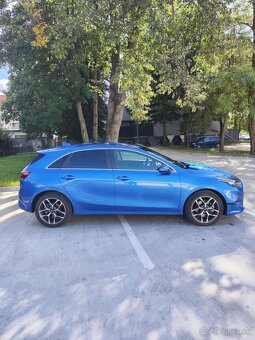 KIA CEED 1.5 T-GDI Hatchback 117,5kW Benzín (2022) - 4