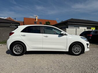 KIA Rio - 4