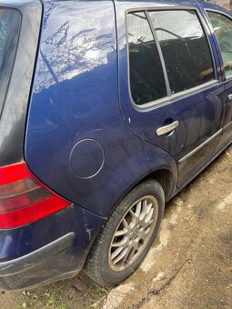 Volkswagen Golf 4 - 4