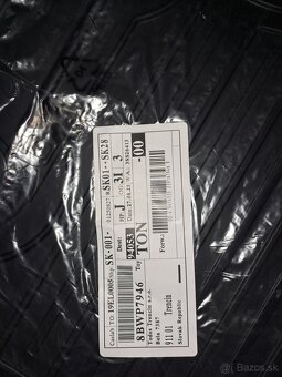 Nove original gumove rohoze na Toyota Yaris - 4