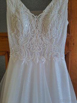 Trblietavé svadobné šaty - 4