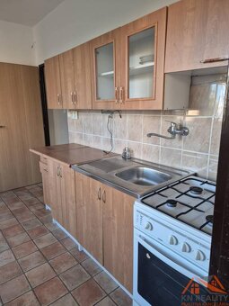 Na predaj 1.izbový byt Komárno  - 4