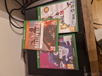 Predám Xbox One 500GB - 4