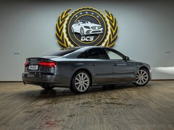 Audi S8 PLUS Quattro - 4