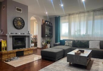 VIDINÁ - RD - 240 m2 - TERASA, BAZÉN, GARÁŽ - 4