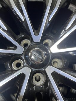 Elektróny Volvo R18 - 4