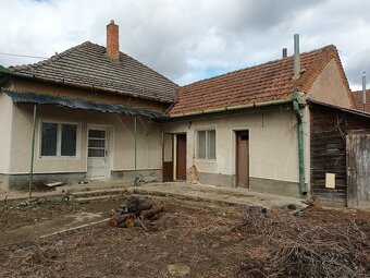 Rodinný dom v obci Zemné - 4