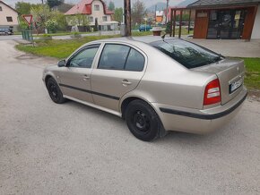 Škoda octavia 1.6 75kw - 4