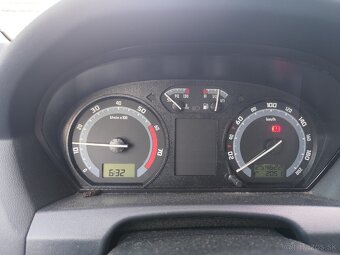 Škoda Fabia combi 1.2 HTP/2007 - 4
